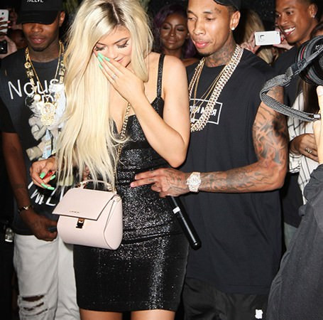 Kylie Jenner, 420 milyon dolar kazandı
