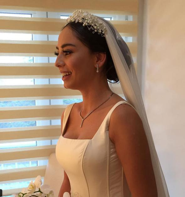 Ünlü oyuncu Merve Sevi evlendi
