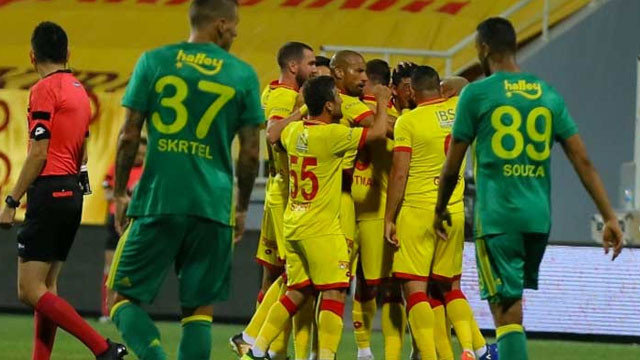 Fenerbahçe'ye Göztepe darbesi