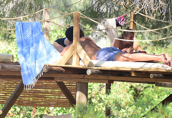 Kenan İmirzalıoğlu - Sinem Kobal çifti tatilde