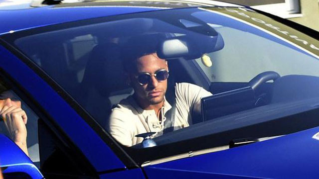 Neymar transferi resmen bitti