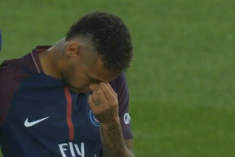 Neymar Barcelona için ağladı