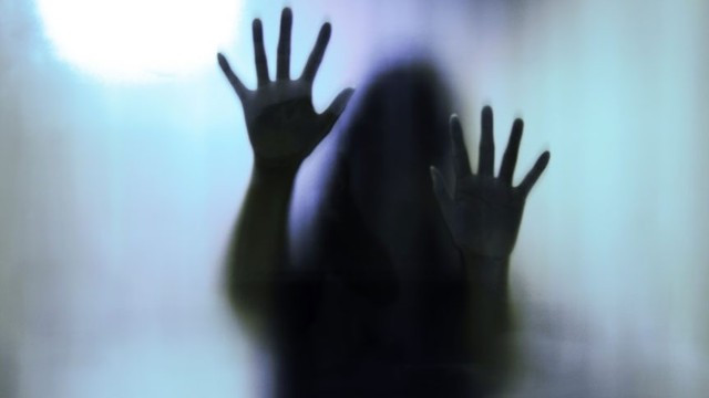 Öz kızına cinsel istismardan tutuklandı