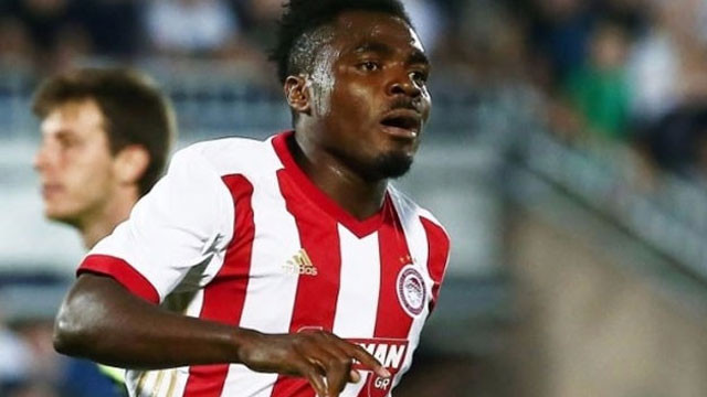 Emenike Barcelona'ya kafa tuttu