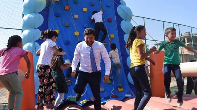 Beşiktaş Belediyesi Hakkâri’de ‘çocuk şenliği’ düzenledi