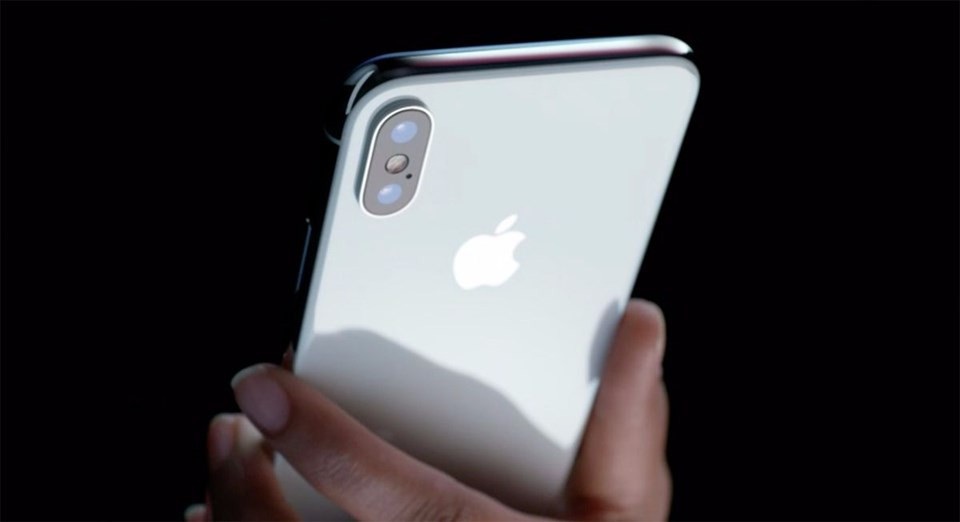 iPhone X, Samsung'un ana vatanında 3 dakikada tükendi