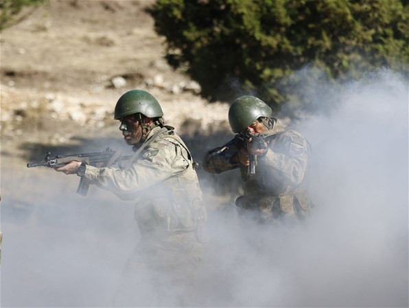 Mehmetçik düşmana korku salıyor