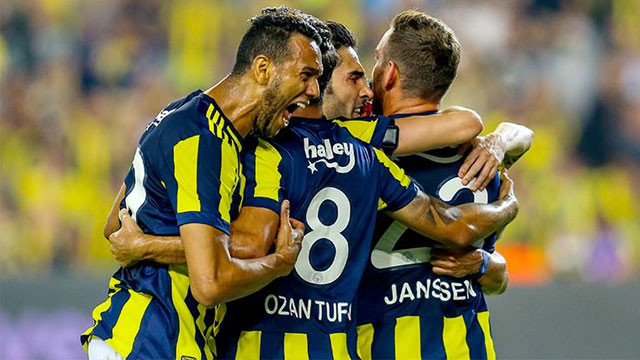 Fenerbahçe, evinde Beşiktaş'ı devirdi