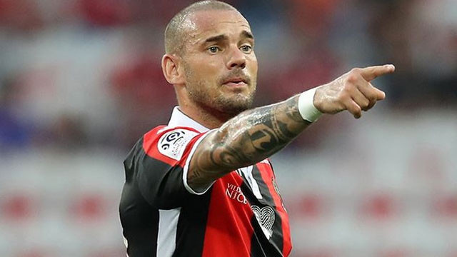 Sneijder'e büyük şok ! Hocası açıkladı...