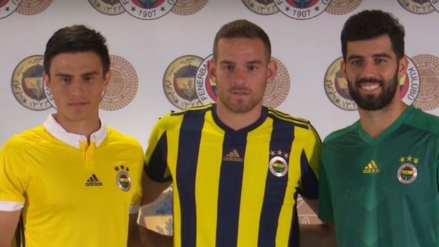 Fenerbahçe, Neto, Janssen ve Eljif Elmas'a imza attırdı