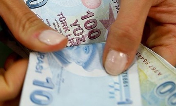 Milyonlarca memurun maaşı ''emsalsiz'' kaldı