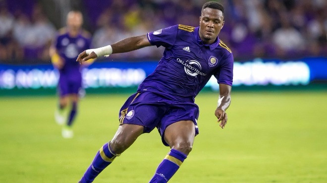 Larin İstanbul'a geldi !