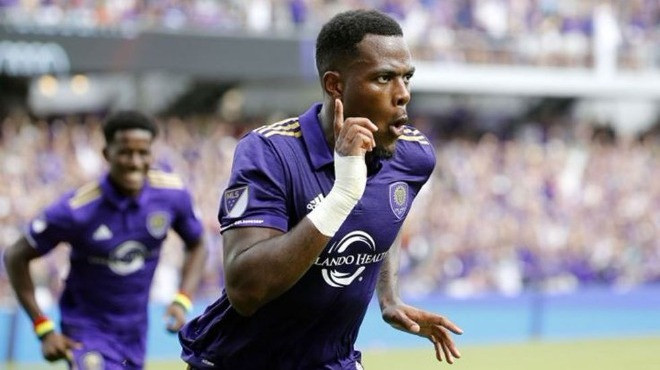 Larin İstanbul'a geldi !