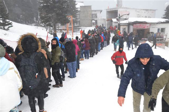 Hafta sonu herkes oraya akın etti ! Kuyruklar oluştu