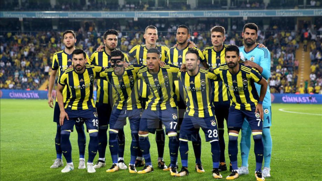 Fenerbahçeli futbolculara kötü haber !