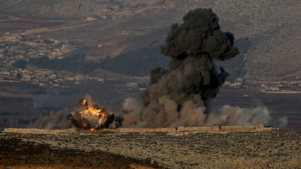 Türk F-16'ları bombalıyor ! ÖSO Afrin'e girmeye başladı