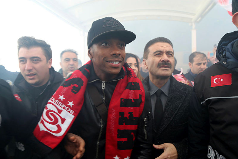 Robinho Sivas'a geldi