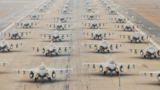 İsrail'den satılık 2. el F-16 savaş uçakları