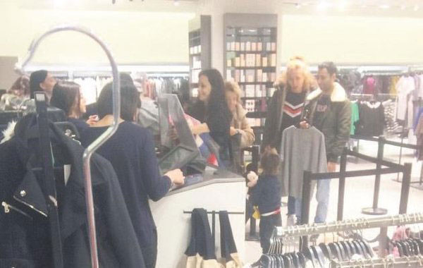 Oyunculuğu bırakan Özgü Namal ilk kez görüntülendi - Resim: 2