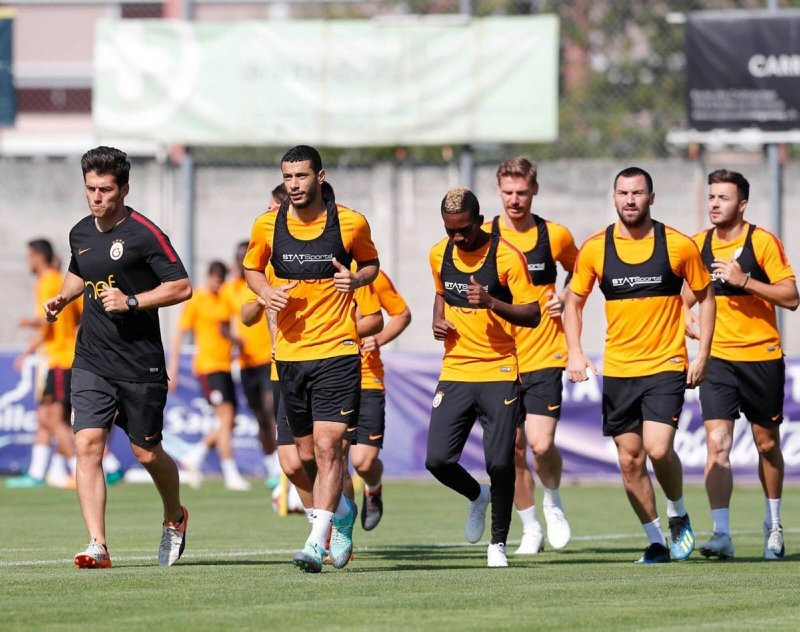 Galatasaray'da transfer çalışmaları başladı !