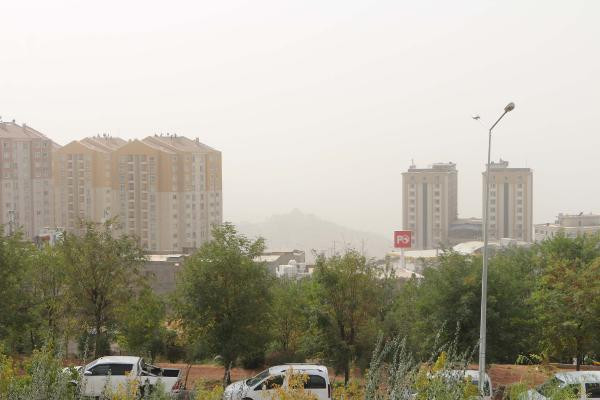 Kentte göz gözü görmüyor ! ''Dışarı çıkmayın'' uyarısı