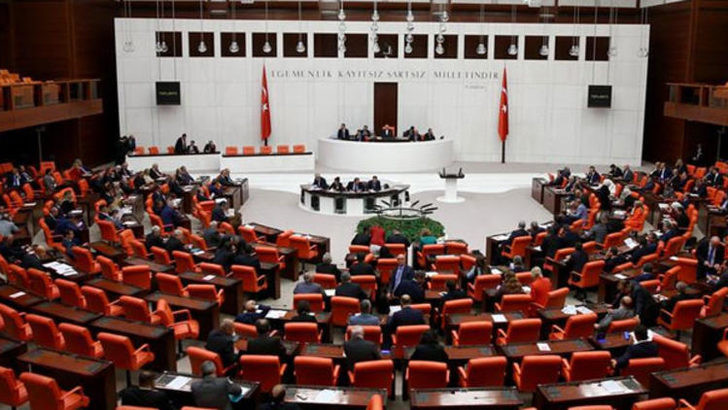 Meclis'te kabul edidi ! Türk askeri 1 yıl daha Lübnan'da