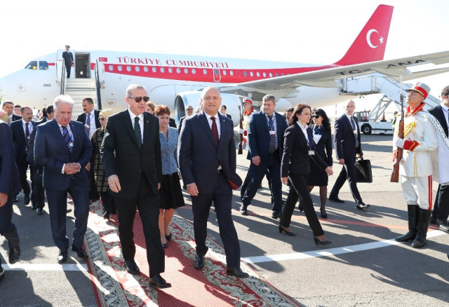 Cumhurbaşkanı Erdoğan Moldova’da - Resim : 1