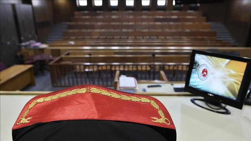 Hakim küstah FETÖ'cüyü böyle susturdu