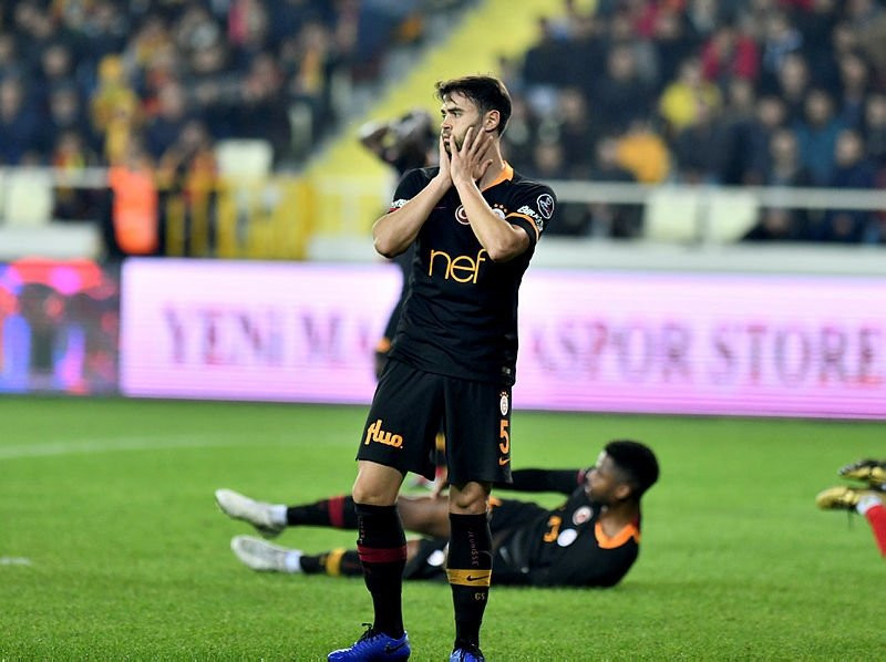 Galatasaray'da derbi öncesi kırmızı alarm !