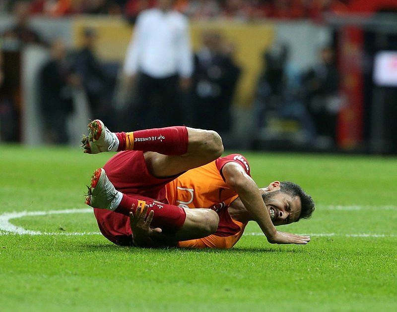 Galatasaray'da derbi öncesi kırmızı alarm !