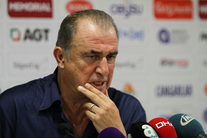 Galatasaray koşu mesafesinde dibe vurdu !