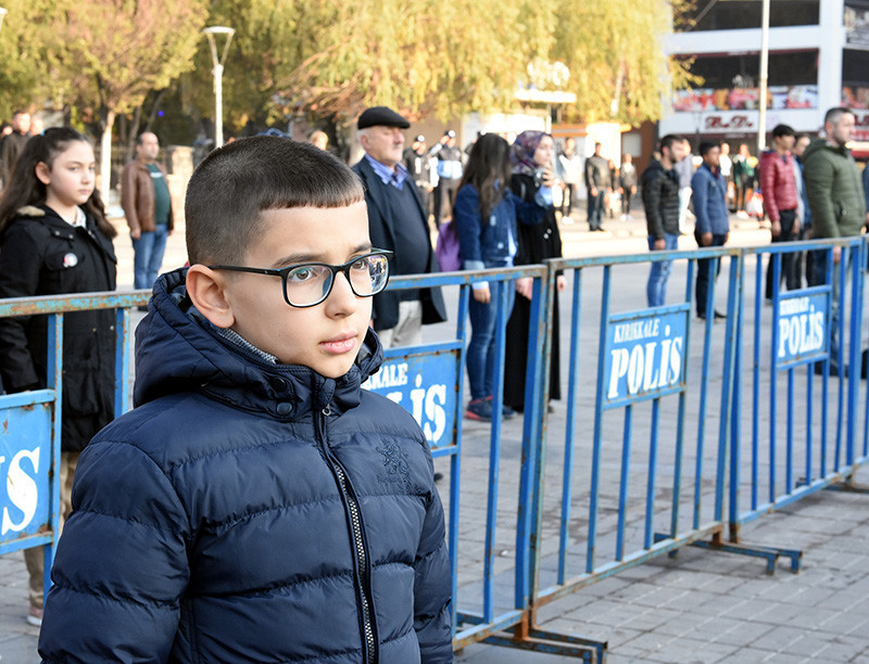 Saat 09:05'te tüm yurtta hayat durdu...
