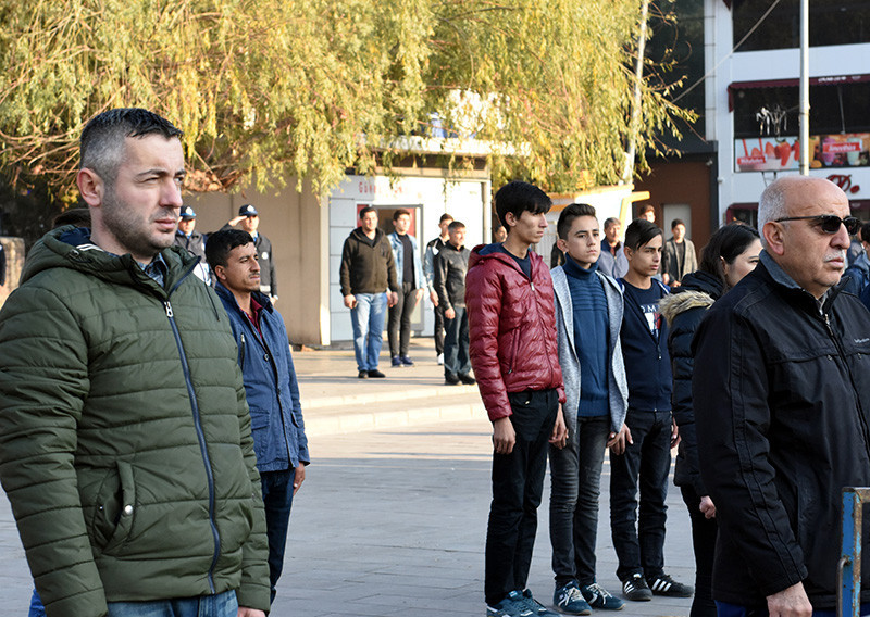 Saat 09:05'te tüm yurtta hayat durdu...