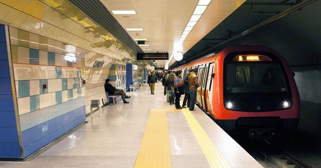 İstanbullular dikkat ! Metro seferlerinde aksama