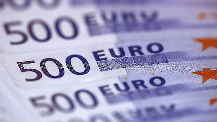 Dolapta bulmuştu... 95 bin euroyu iade etti !