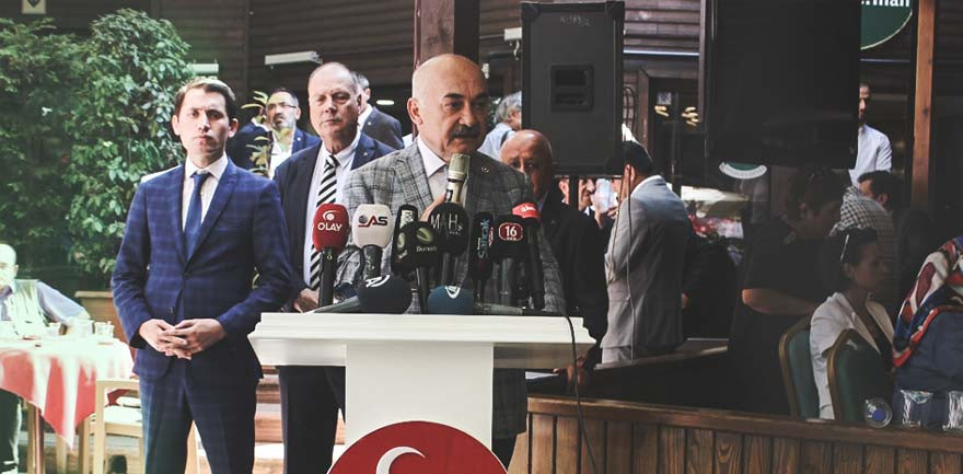 MHP'li isimden Kürtçe paylaşıma fırça