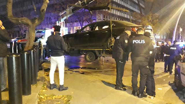 Ankara'da alkollü sürücü ortalığı birbirine kattı