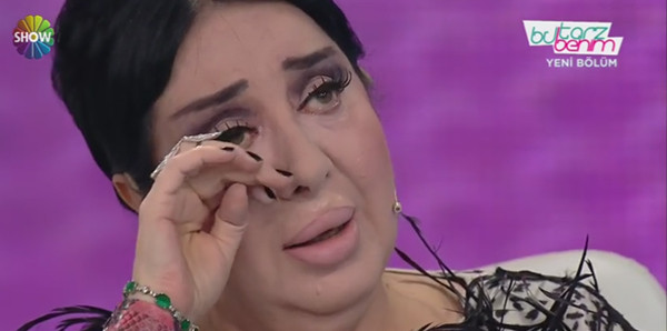 Nur Yerlitaş'ın yüzü beyin kanseri ameliyatı sonrası gülüyor