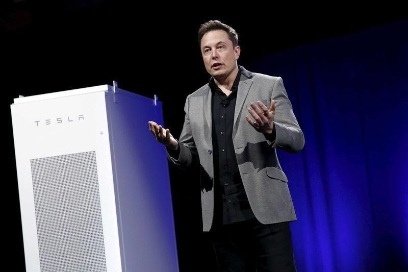 Dünyanın en çok kazanan CEO'ları ! Elon Musk fark attı