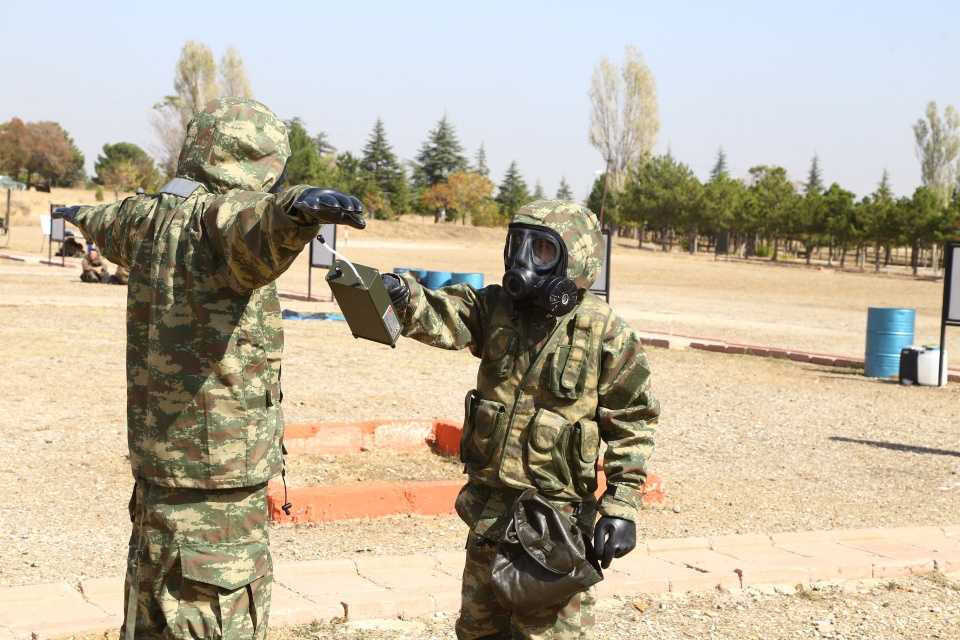 Kimyasal tehditlere karşı Mehmetçik'e üst düzey eğitim