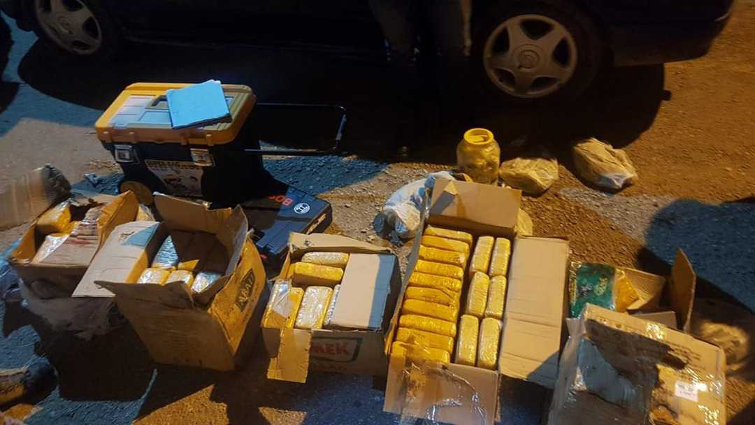 Gıda malzemelerinin arasında 110 kilogram eroin bulundu