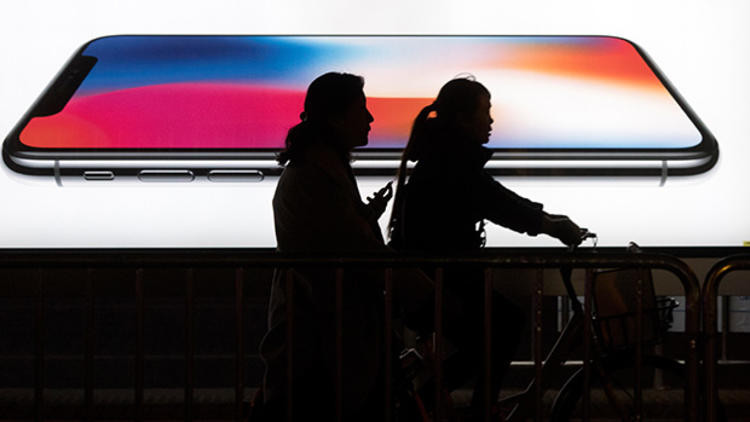 Apple'a Çin darbesi ! Satışı yasaklandı
