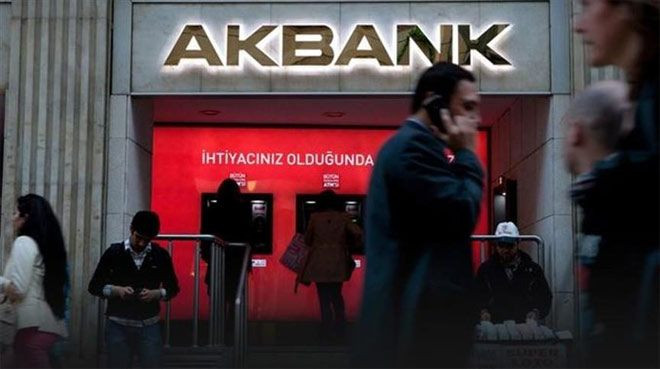 Akbank'ta sterlin transferi başladı
