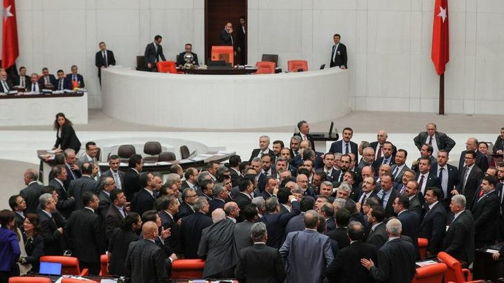 CHP'li Tanal'dan AK Partili isme: ''FETÖ'cüsün !''