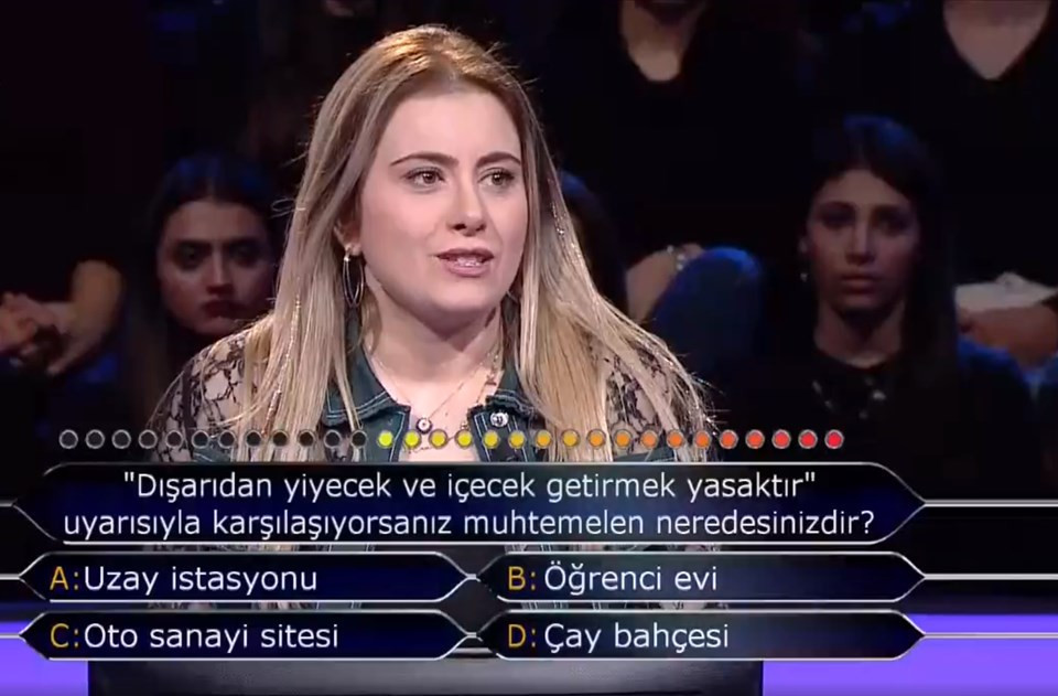 Kim Milyone Olmak İster'e damga vuran yarışmacı ! İlk soruda elendi