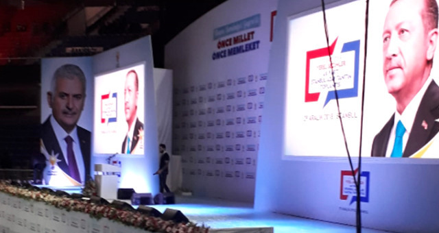 AK Parti'nin İstanbul adayı resmen Binali Yıldırım oldu