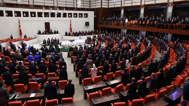 8 OHAL KHK’sı TBMM’de kabul edildi