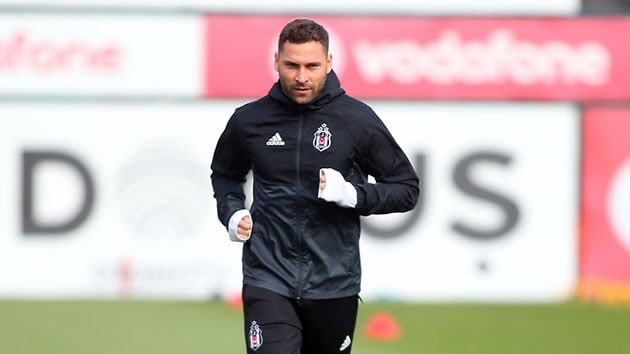 Tosic formayı unuttu ! Sebebi ise...