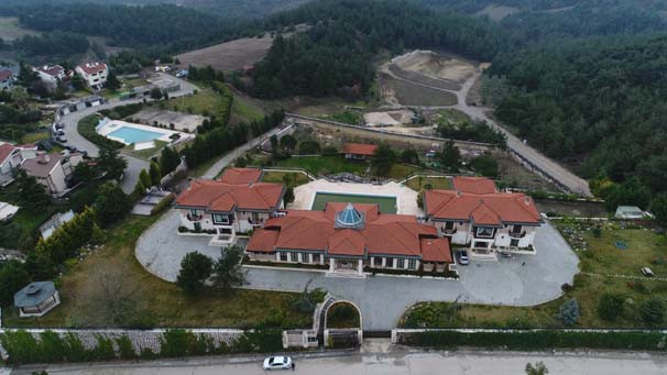 FETÖ'nün dağ manzaralı malikanesine el konuldu