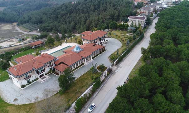 FETÖ'nün dağ manzaralı malikanesine el konuldu